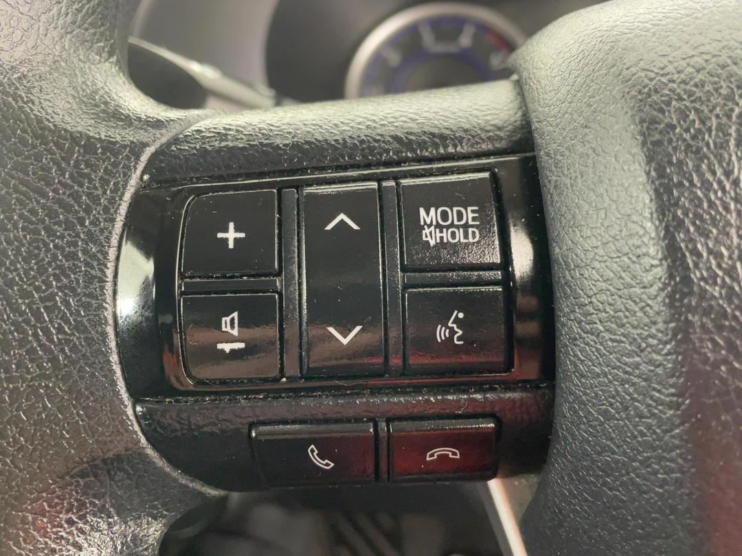 Photo '24' of Toyota Hilux