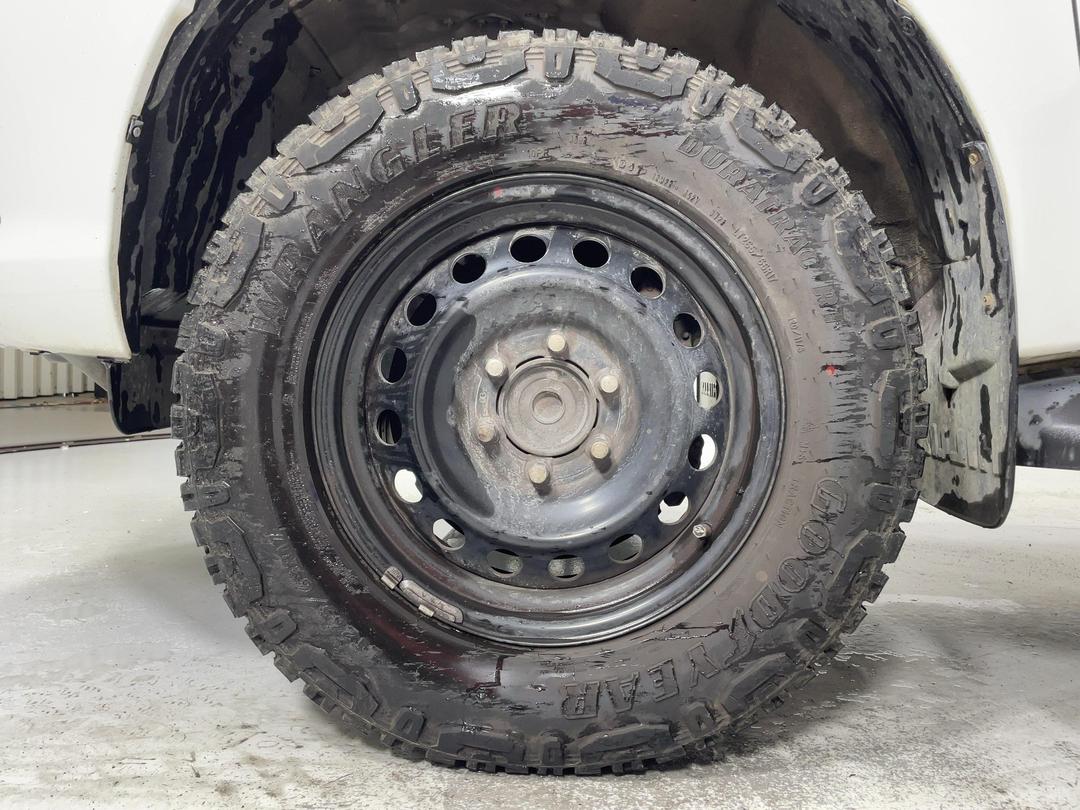 Photo '10' of Toyota Hilux