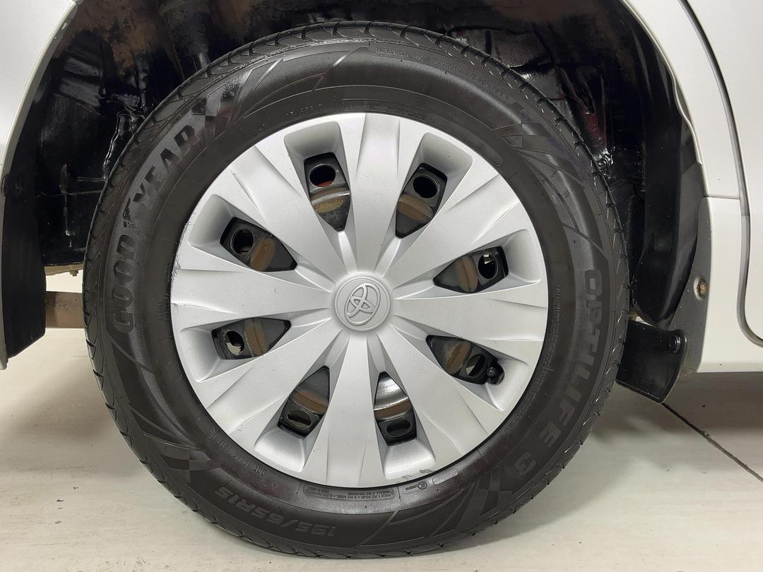 Photo '12' of Toyota Noah