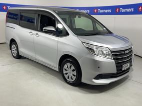 Image of 2017 Toyota Noah