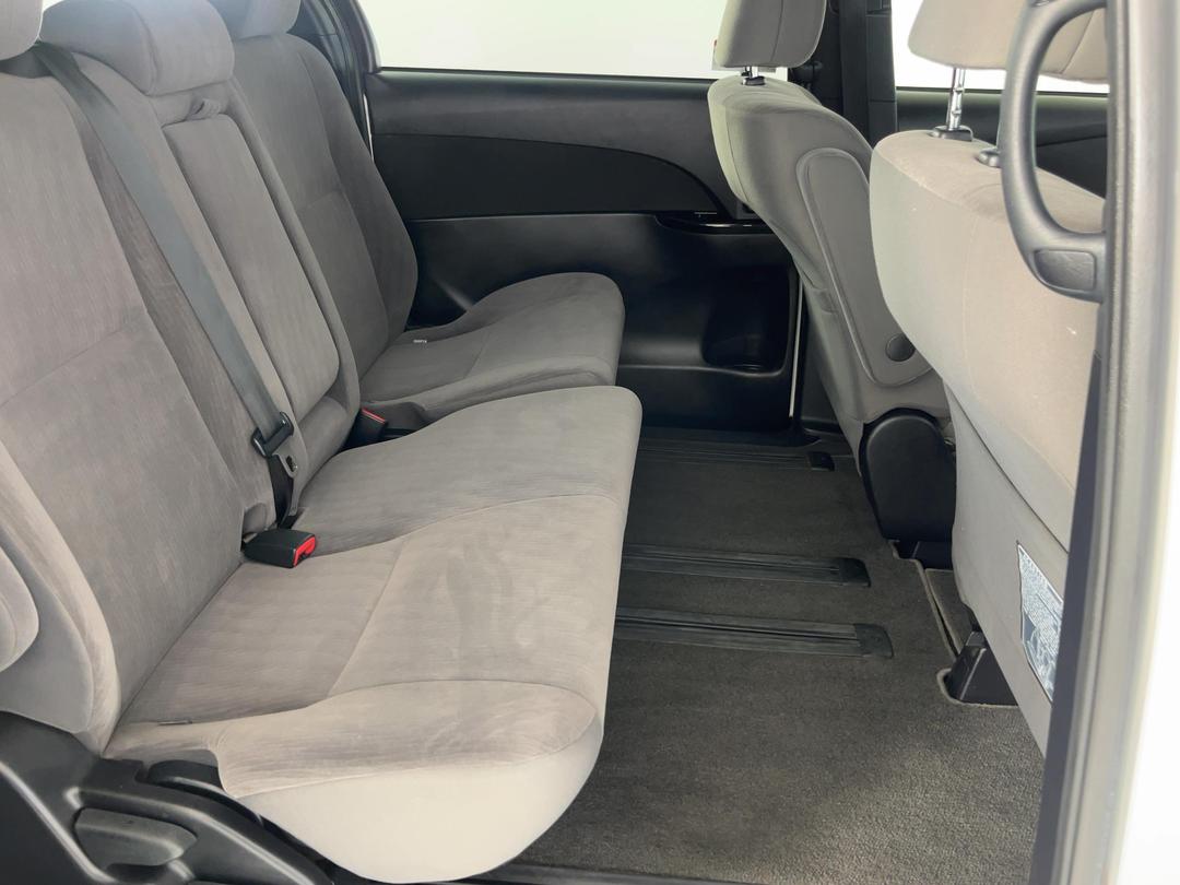 Photo '19' of Toyota Previa