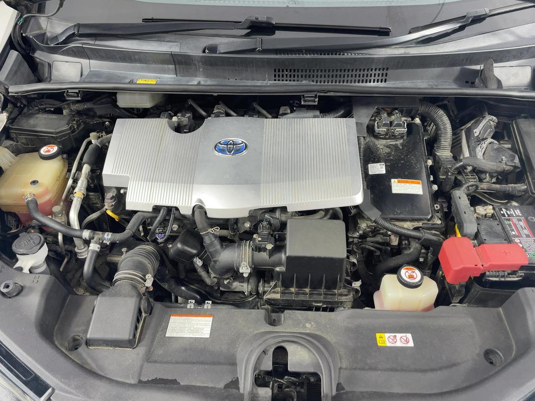 Photo '13' of Toyota Prius