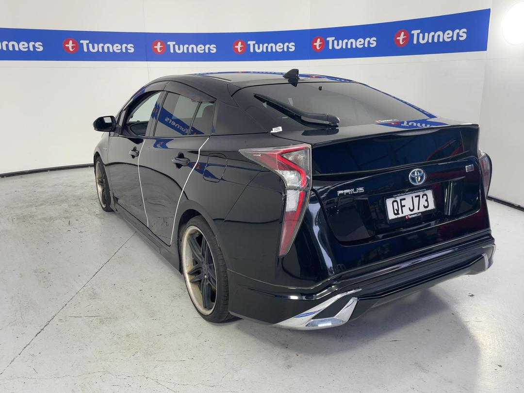 Photo '5' of Toyota Prius