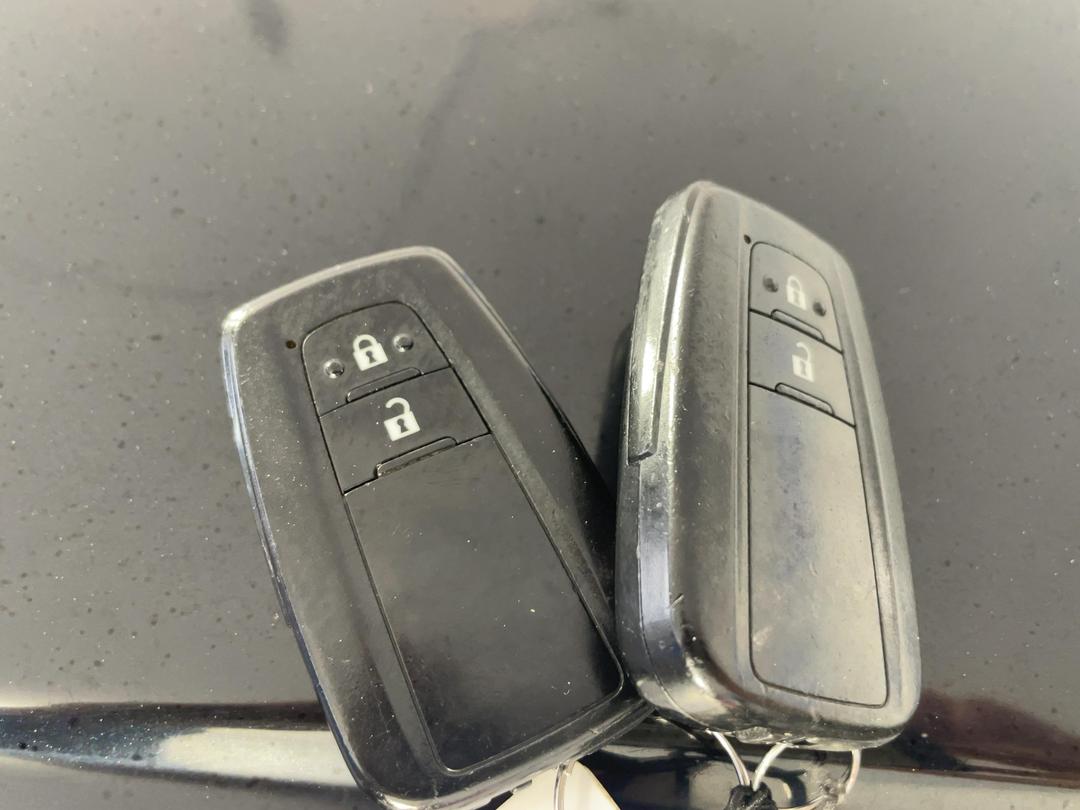 Photo '22' of Toyota Prius