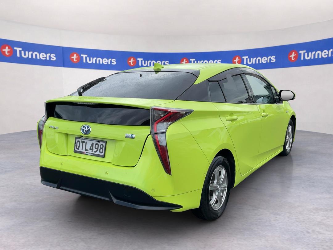 Photo '7' of Toyota Prius