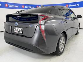 Photo '7' of Toyota Prius