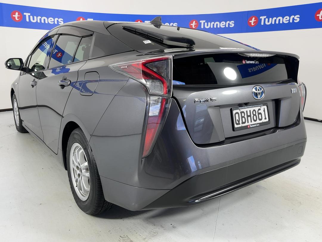 Photo '5' of Toyota Prius