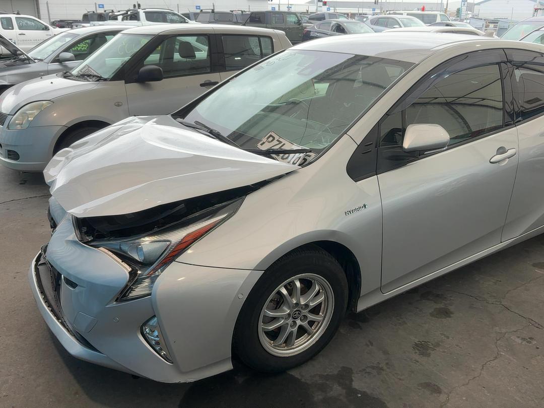Photo '3' of Toyota Prius Photo '3' of Toyota Prius