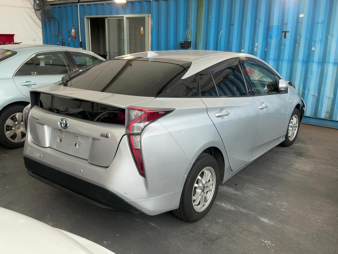 Photo '7' of Toyota Prius Photo '7' of Toyota Prius