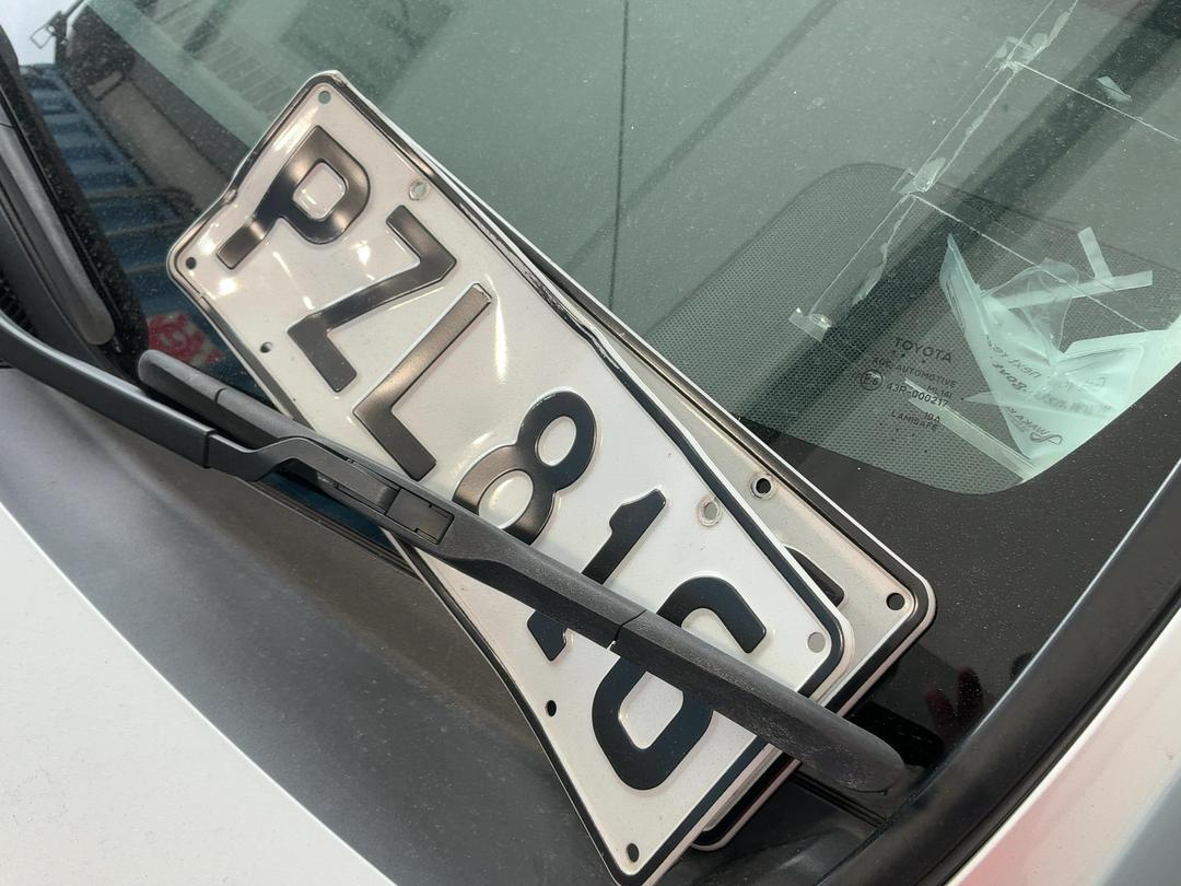 Photo '19' of Toyota Prius Photo '19' of Toyota Prius