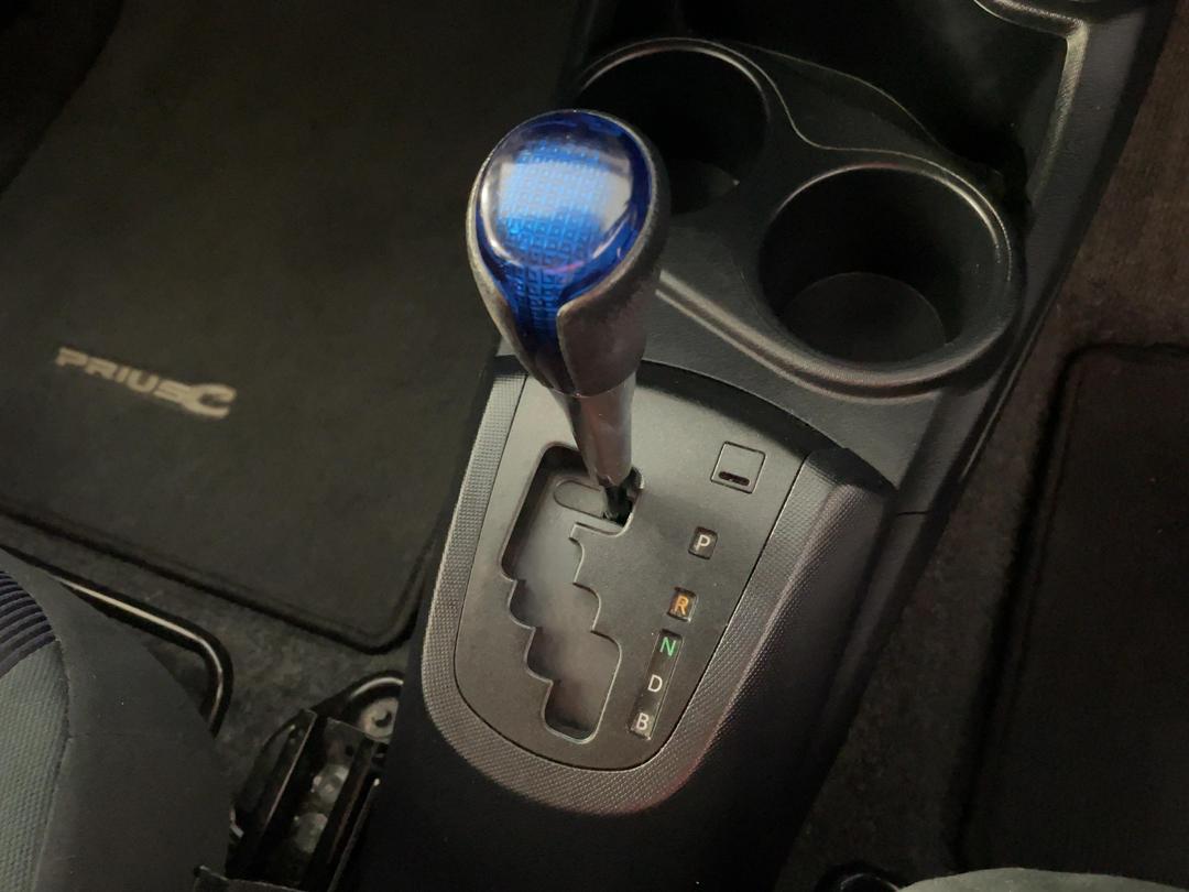 Photo '31' of Toyota Prius C