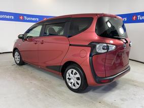 Photo '5' of Toyota Sienta