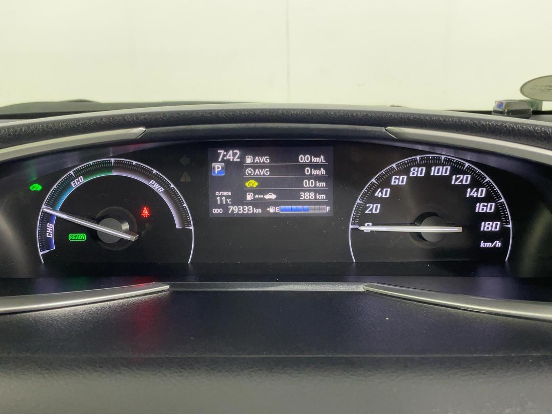 Photo '21' of Toyota Sienta