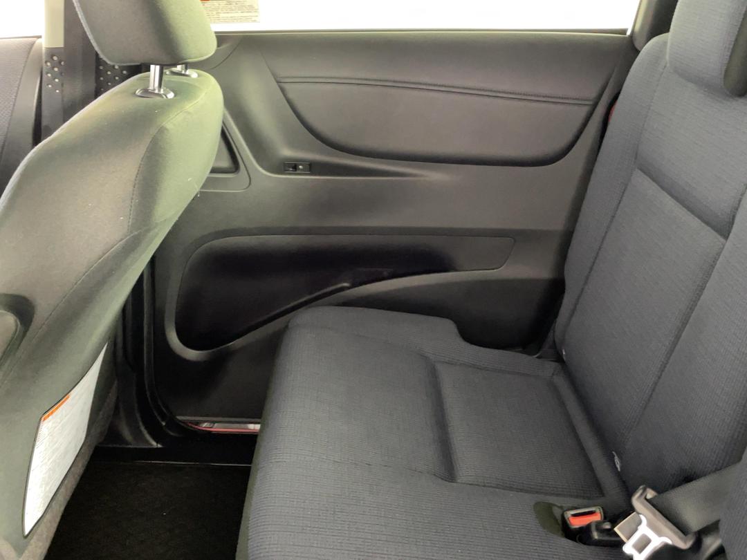 Photo '19' of Toyota Sienta