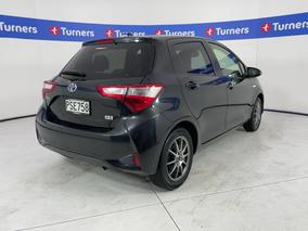 Photo '7' of Toyota Vitz