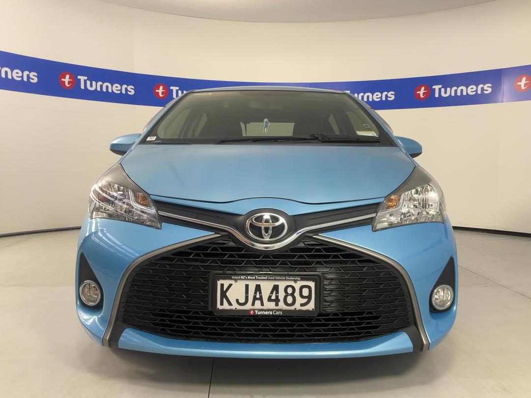 Photo '2' of Toyota Yaris