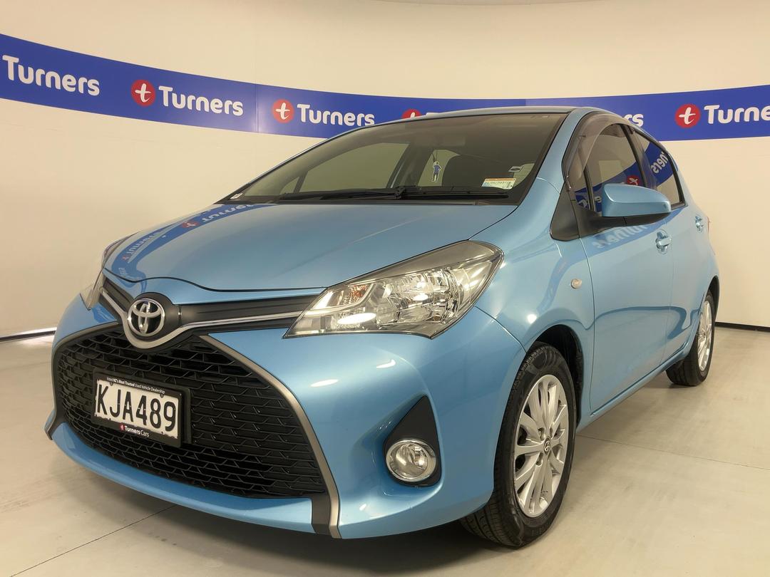 Photo '4' of Toyota Yaris
