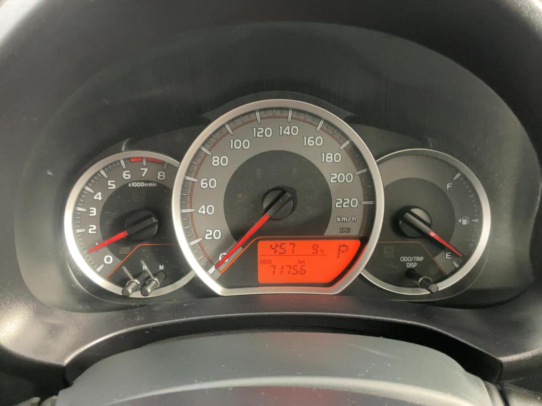 Photo '21' of Toyota Yaris