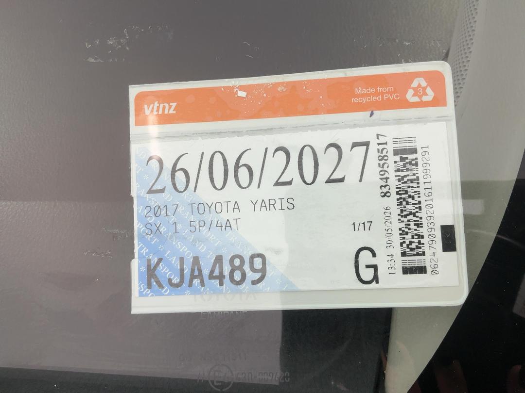 Photo '23' of Toyota Yaris