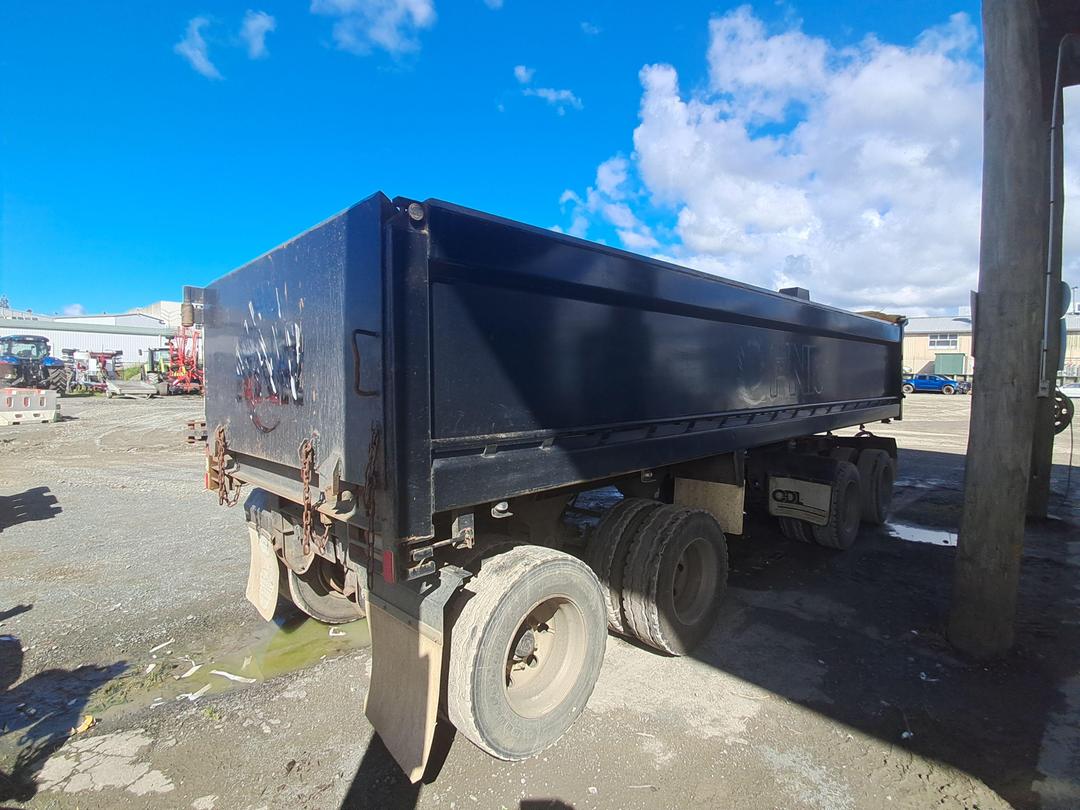 Photo '12' of TRAILER MF KINGS 4 AXLE TIPPER Tipper Trailer