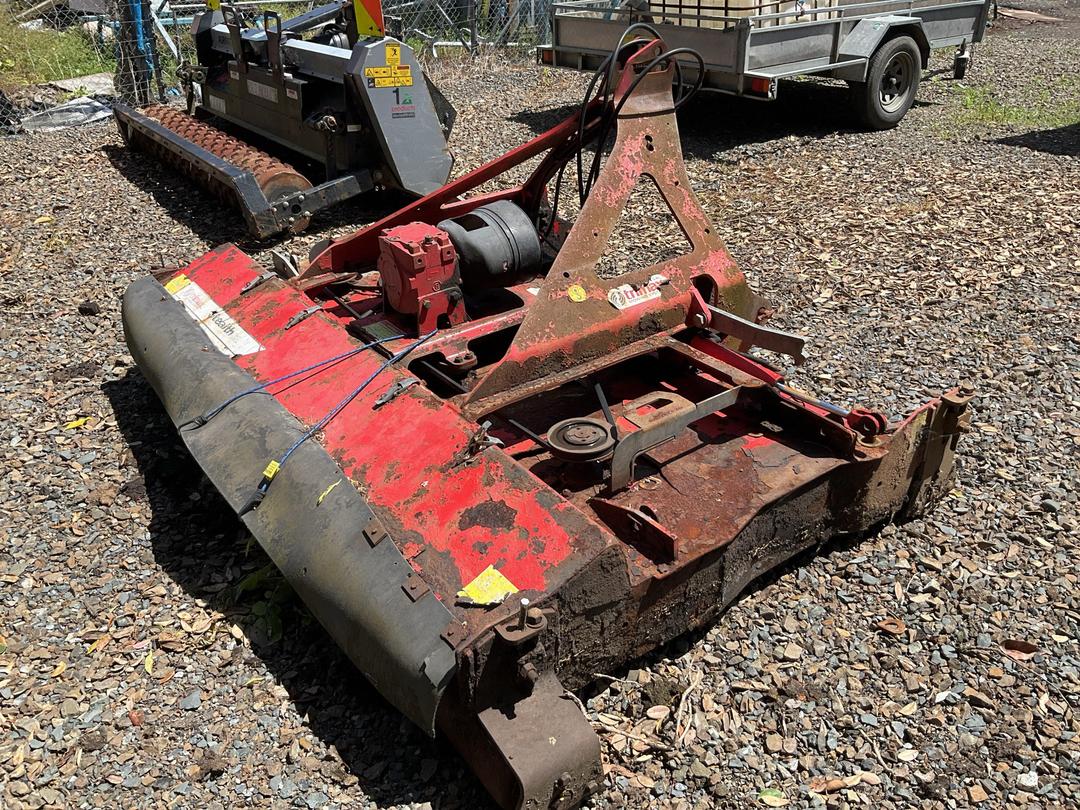 Photo '4' of Trimax Stealth S3 Mower