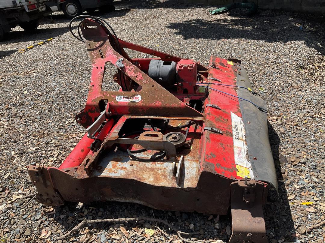 Photo '7' of Trimax Stealth S3 Mower