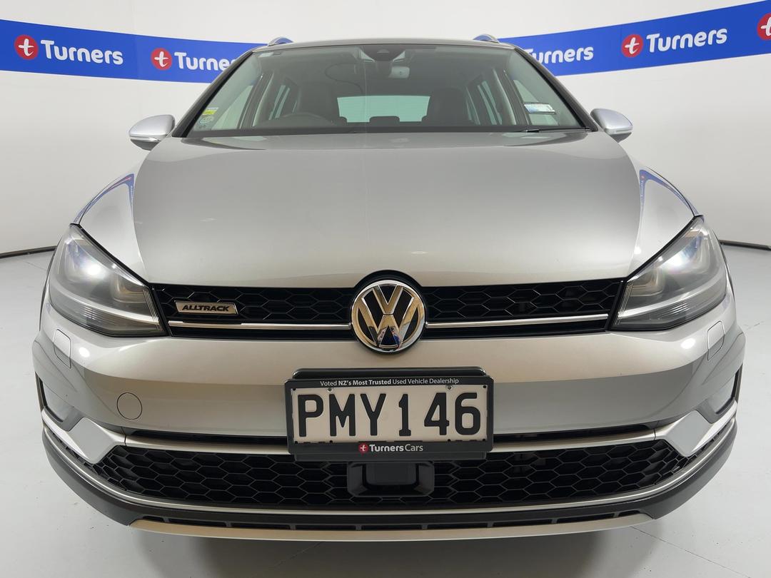 Photo '2' of Volkswagen Golf
