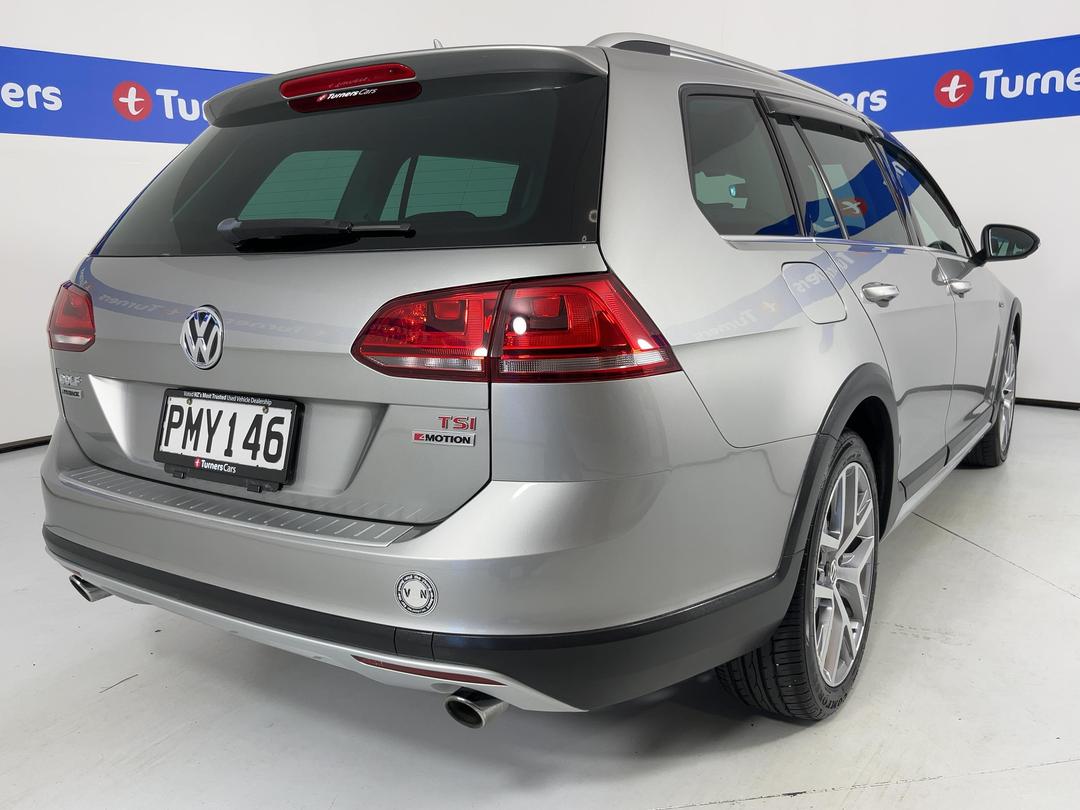 Photo '7' of Volkswagen Golf