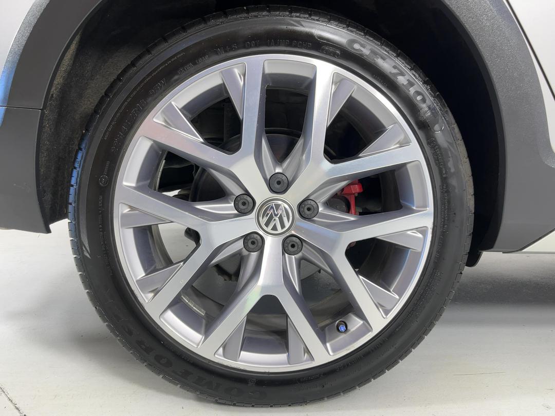 Photo '12' of Volkswagen Golf