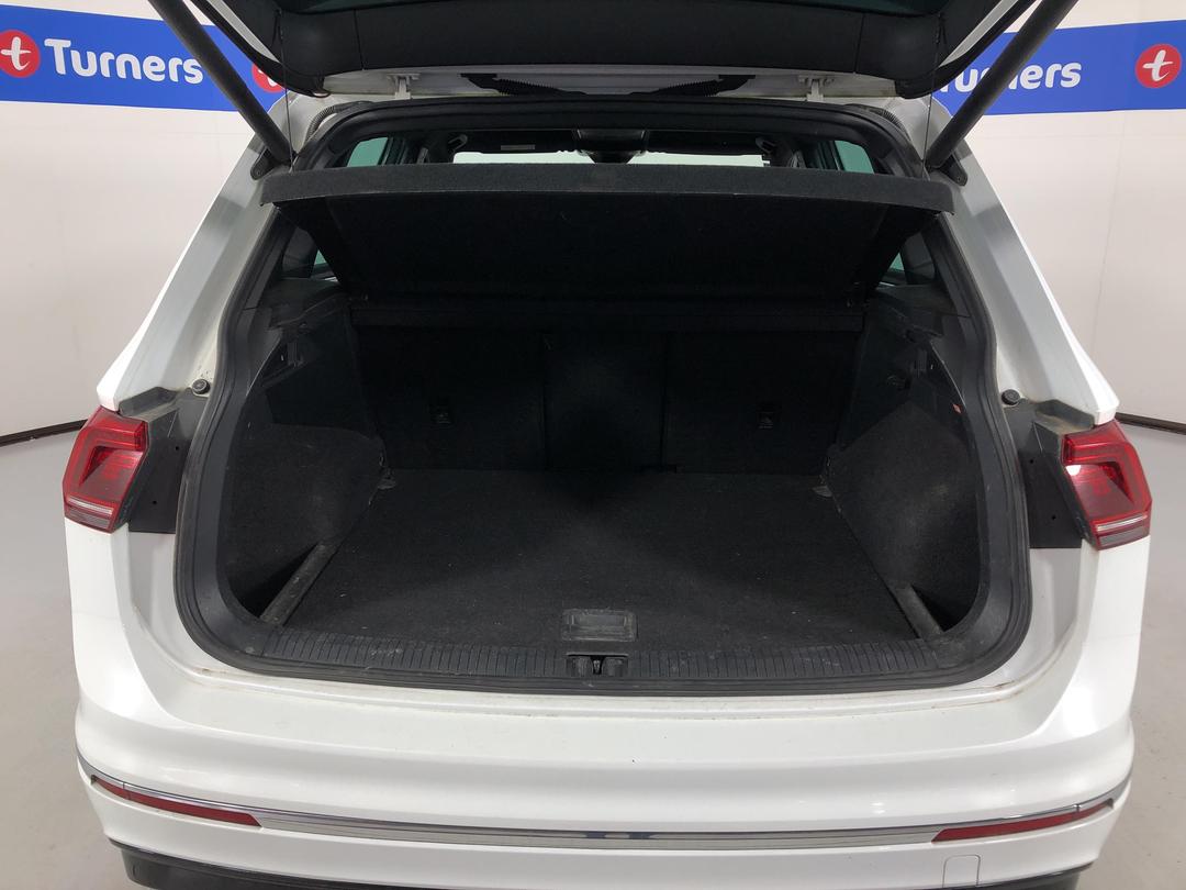 Photo '12' of Volkswagen Tiguan TSI R-Line 4Motion