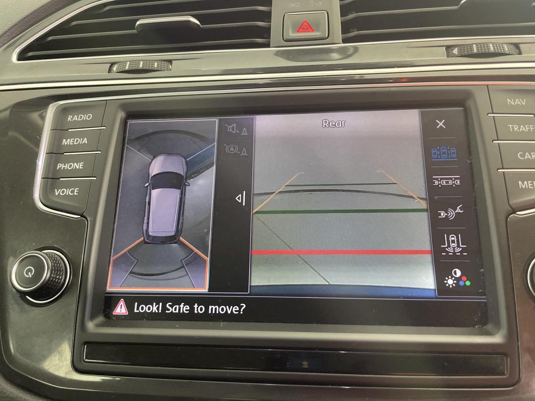 Photo '24' of Volkswagen Tiguan