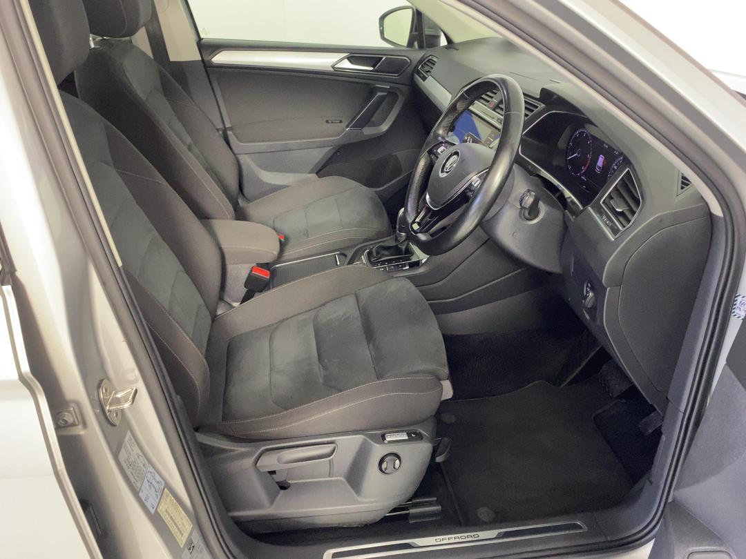 Photo '16' of Volkswagen Tiguan