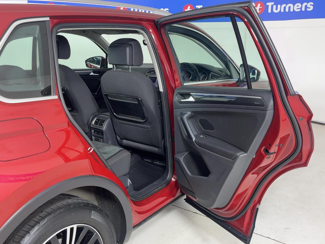 Photo '19' of Volkswagen Tiguan