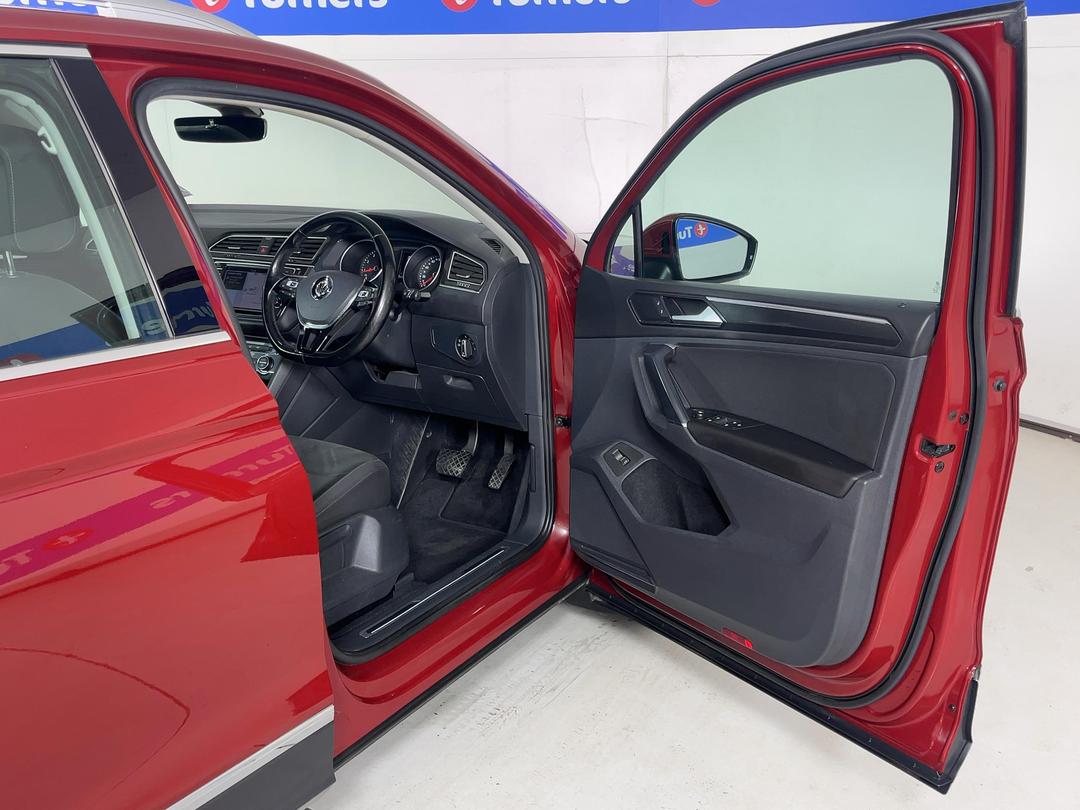 Photo '15' of Volkswagen Tiguan