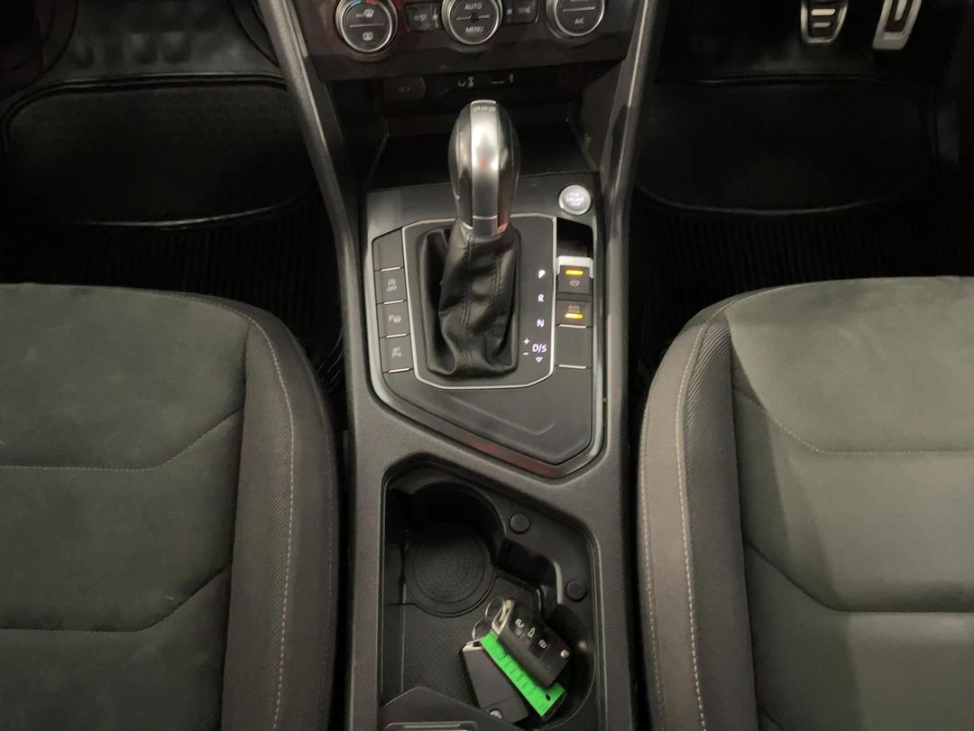 Photo '24' of Volkswagen Tiguan
