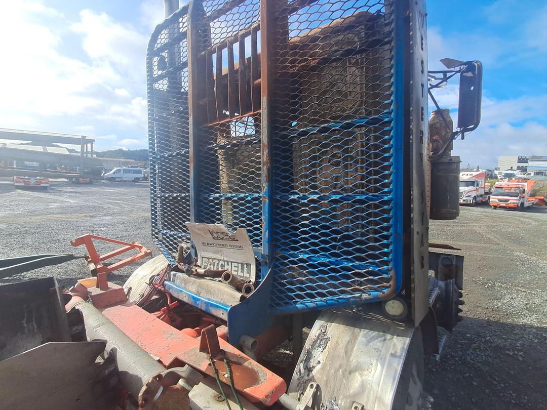 Photo '16' of Western Star 4884FXC Logger