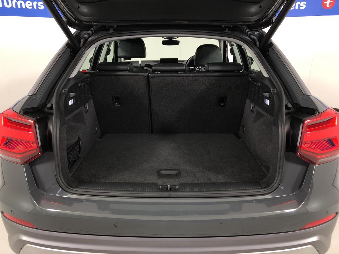 Photo '14' of Audi Q2