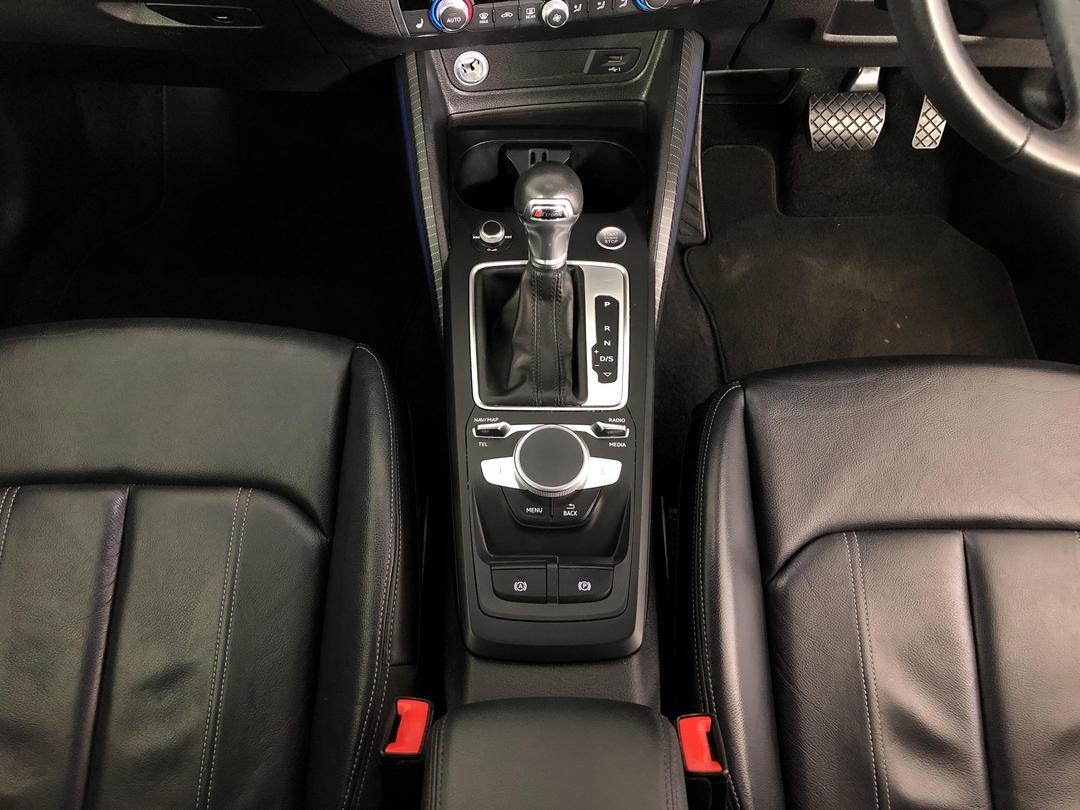 Photo '18' of Audi Q2