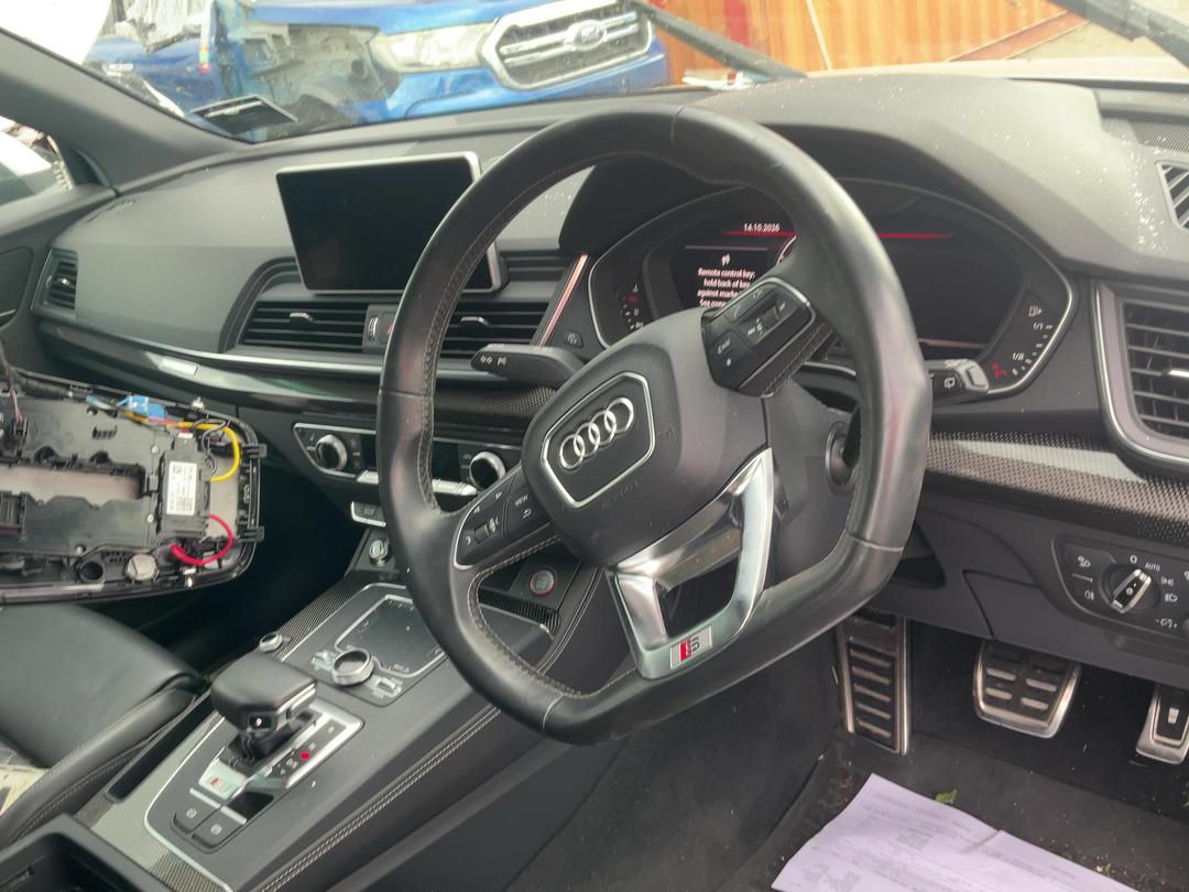 Photo '19' of Audi Q5 SQ5 Tfsi Photo '19' of Audi Q5 SQ5 Tfsi