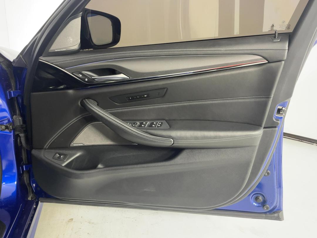 Photo '15' of BMW 5 Series