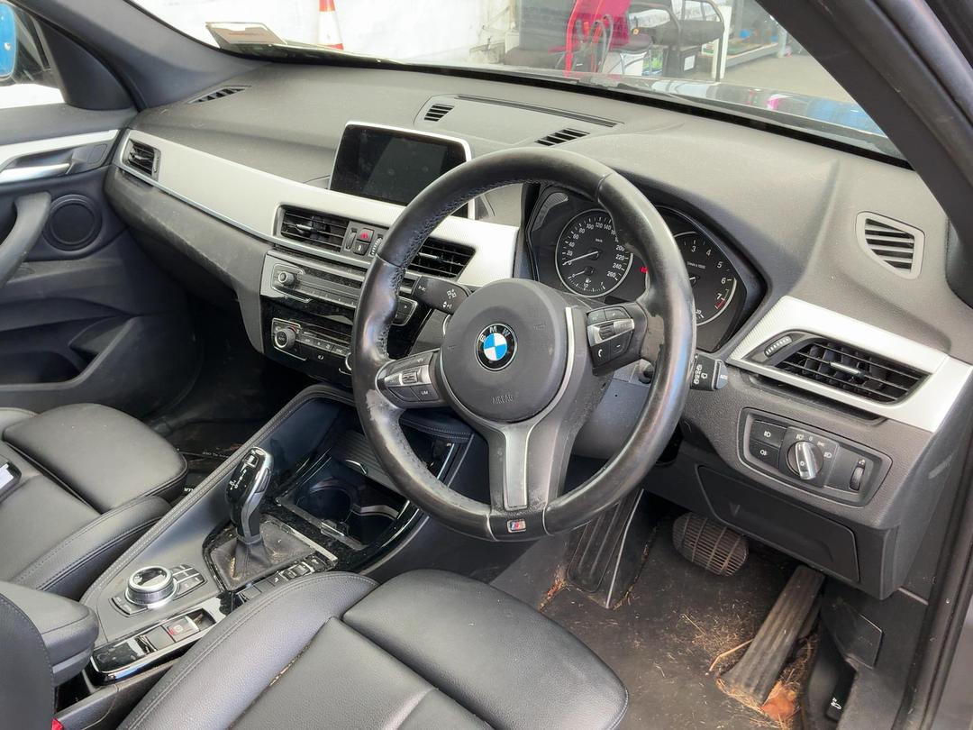 Photo '17' of BMW X1 S18I