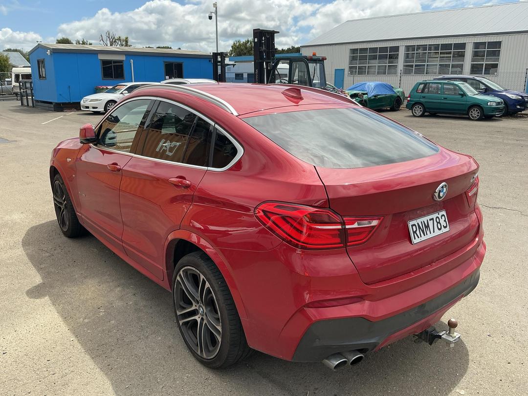 Photo '4' of BMW X4 Xdrive28I