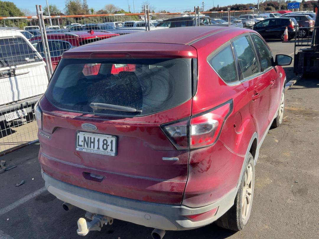 Photo '10' of Ford Escape Ambiente AWD Petrol Photo '10' of Ford Escape Ambiente AWD Petrol