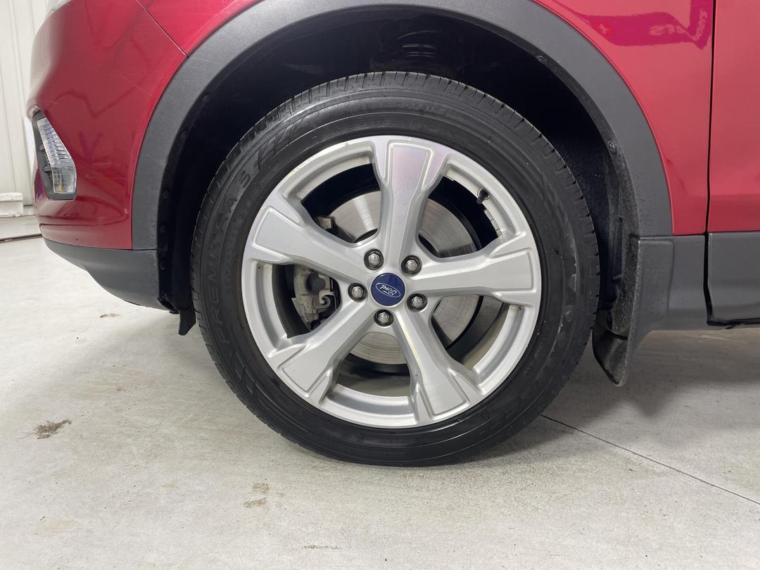 Photo '10' of Ford Escape