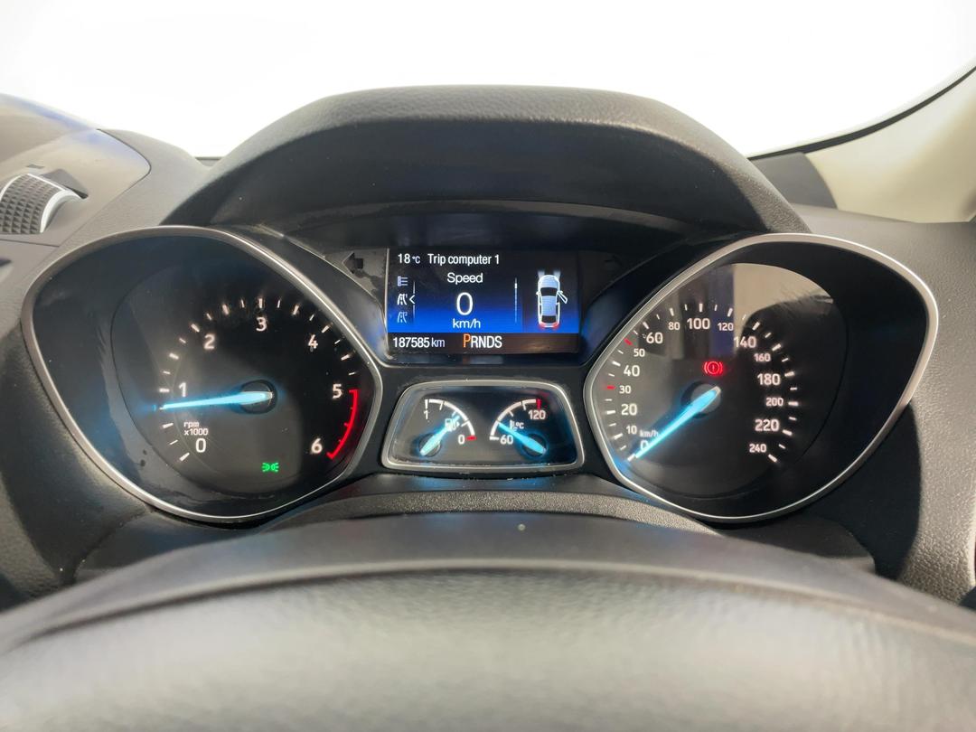 Photo '21' of Ford Escape