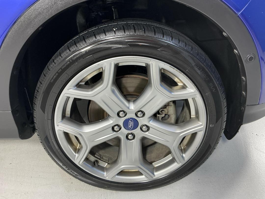 Photo '9' of Ford Escape