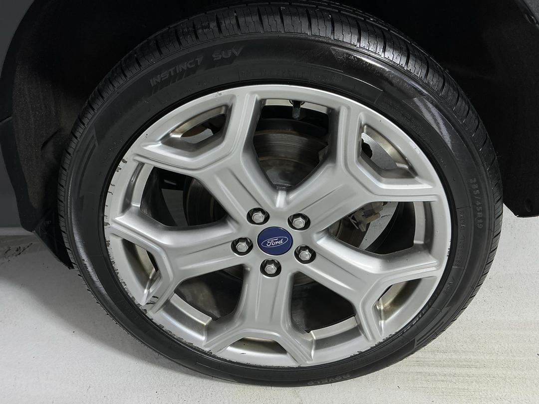 Photo '11' of Ford Escape