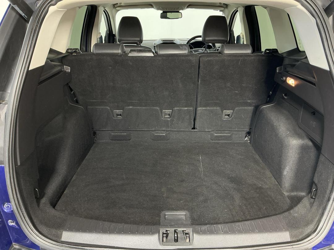 Photo '14' of Ford Escape