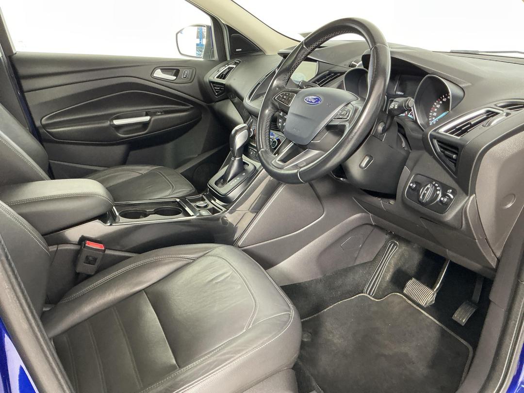 Photo '16' of Ford Escape