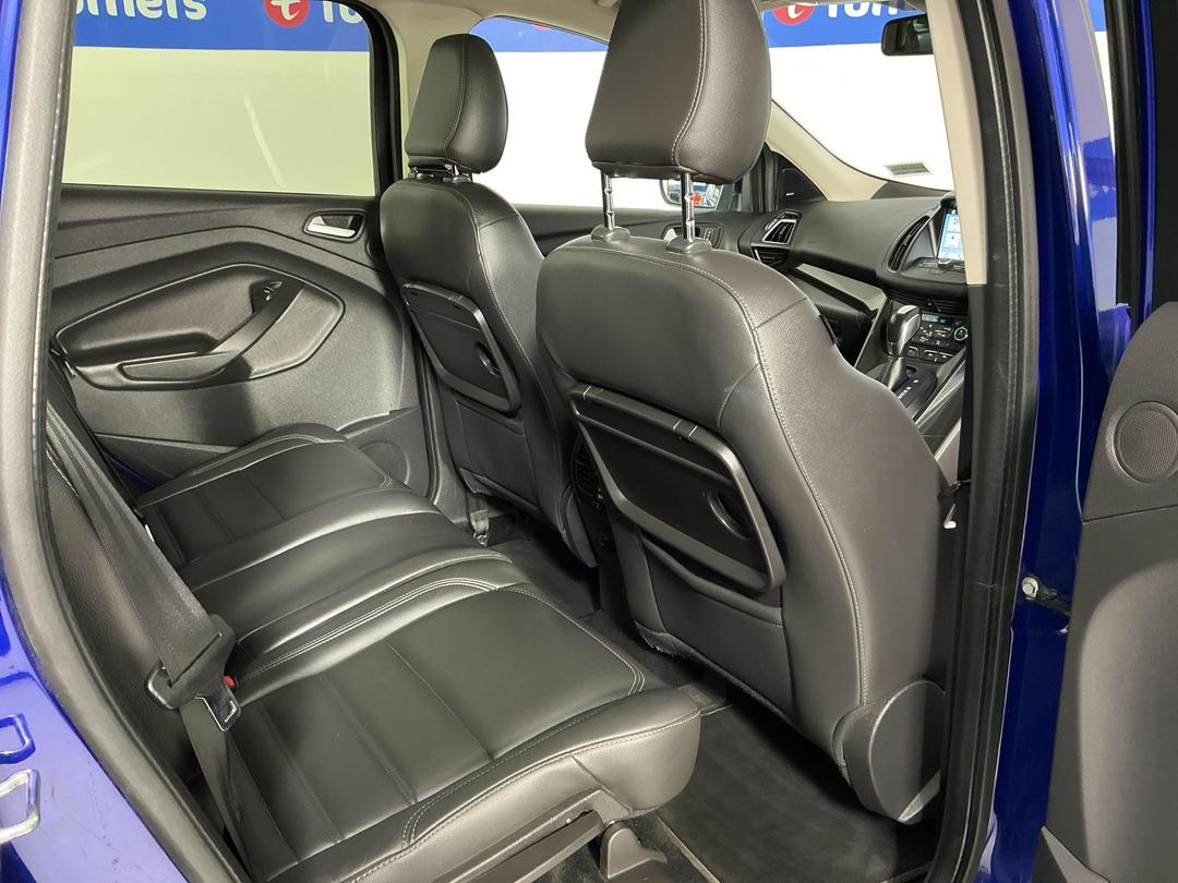 Photo '20' of Ford Escape